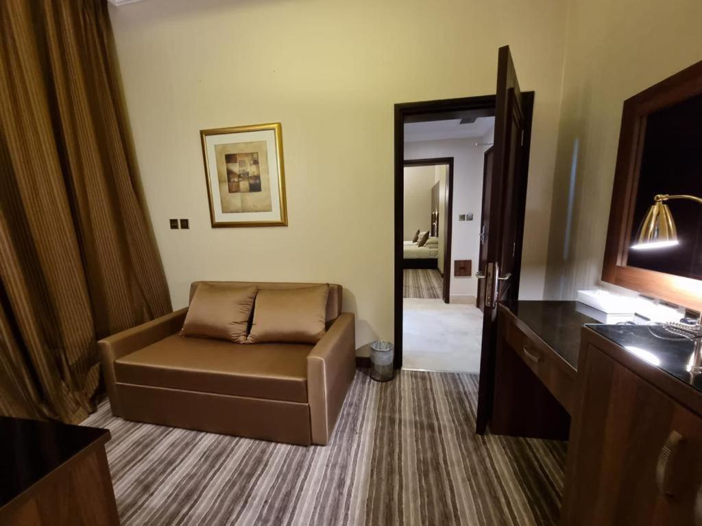 Royal Qatar Hotel Doha Exterior foto